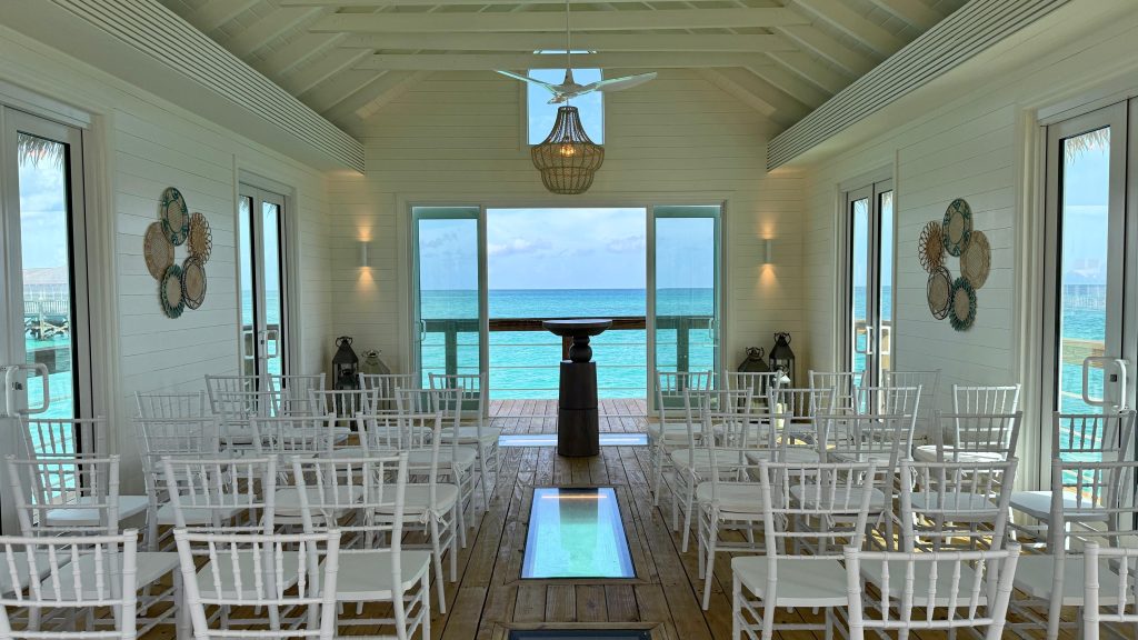 white wedding decoration